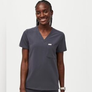 Figs Catarina Charcoal One-Pocket Scrub Top Women’s